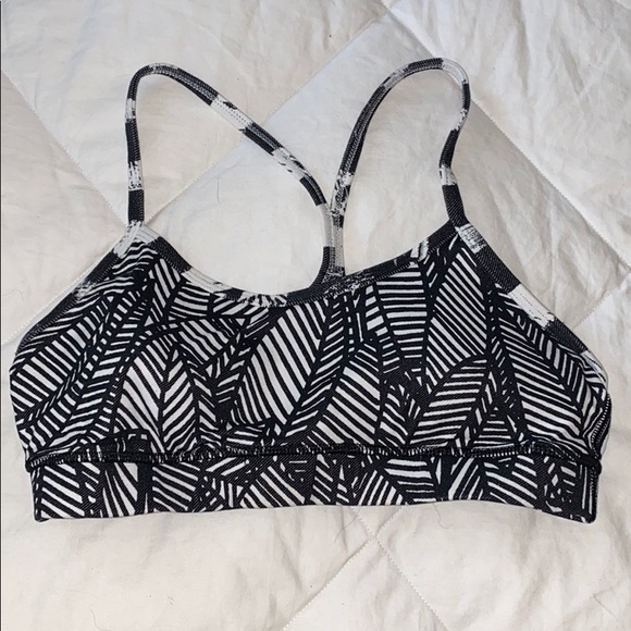 Lululemon sports bra - Picture 1 of 2